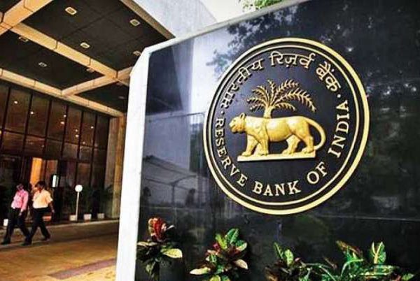 Open market operations likely to be started by RBI to tackle liquidity deficit challenge